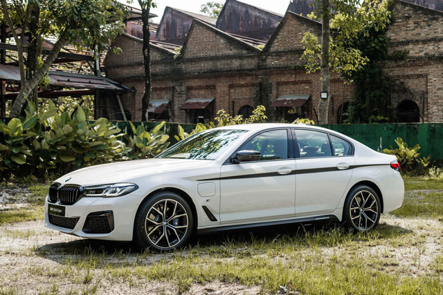 Ngắm BMW 5-Series 2021 mới ra mắt tại Malaysia, có tuỳ chọn động cơ hybrid