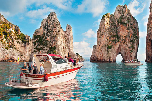 Choáng ngợp Capri – hòn đảo "không Covid-19" ở châu Âu, điểm nghỉ dưỡng siêu cao cấp của người giàu trời Tây