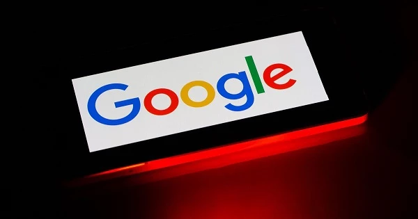 Google bị phạt 268 triệu USD vì lạm dụng vị thế để thống lĩnh thị trường quảng cáo trực tuyến.