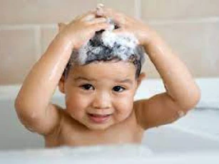Những điều cần phải biết khi chọn dầu gội đầu cho trẻ nhỏ