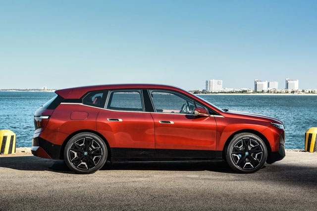 SUV mạnh 496 mã lực, giá hơn 2,7 tỷ đồng