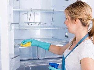 Hướng dẫn vệ sinh tủ lạnh đúng cách