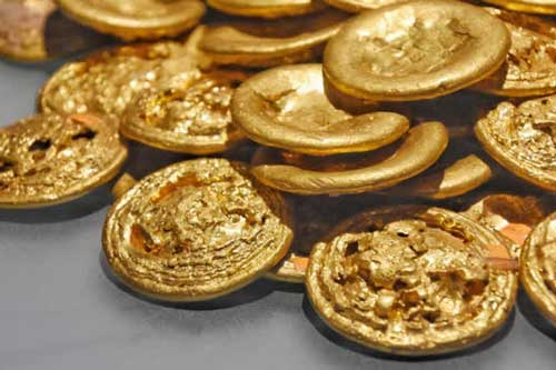 Công nhân phát hiện 100 bánh vàng khi đào giếng: Chuyên gia vào cuộc tìm thấy 'hầm vàng' nữa, số lượng cực lớn