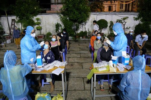 ĐIỂM TIN TỐI (8/6): Thêm 55 ca mắc COVID-19 mới; Ngân hàng Nhà nước giảm mạnh giá mua USD