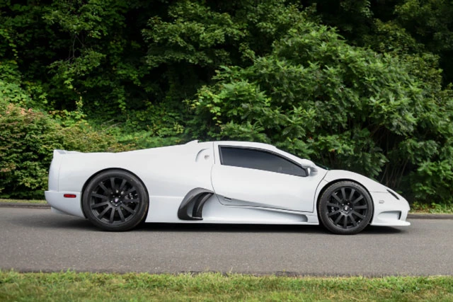 =8. SSC Ultimate Aero TT (thời gian tăng tốc từ 0-100 km/h: 2,8 giây).