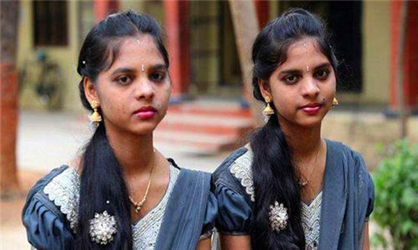 Kỳ lạ: Ngôi làng có hàng trăm người giống hệt nhau dù không cùng huyết thống