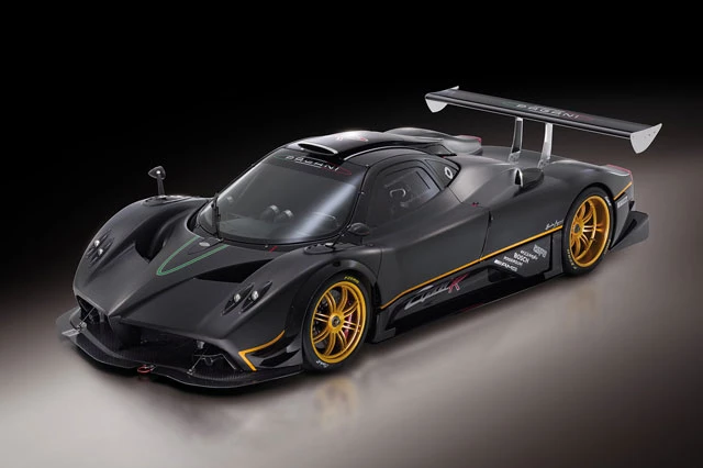 7. Pagani Zonda R (thời gian tăng tốc từ 0-100 km/h: 2,7 giây).