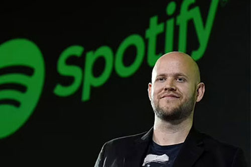 Tỷ phú Thụy Điển bơm thêm 6.400 tỷ đồng quyết mua Arsenal