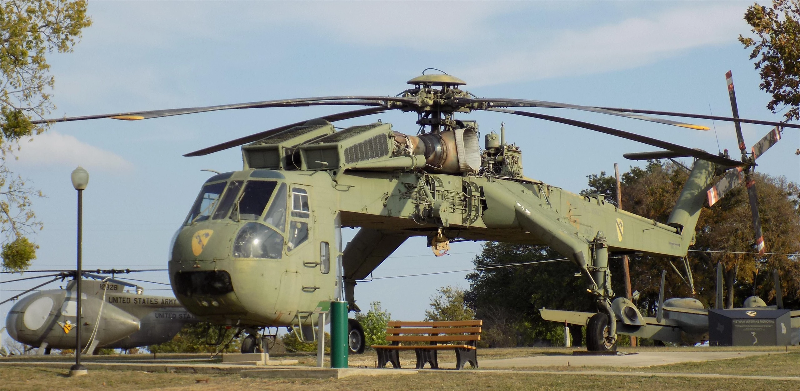 Khám phá dòng trực thăng khổng lồ siêu dị của không quân Mỹ - Ảnh 14.