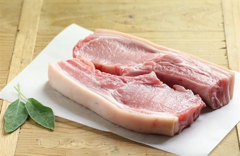 Cách chọn thịt lợn ngon không tiêm nước thuốc an thần
