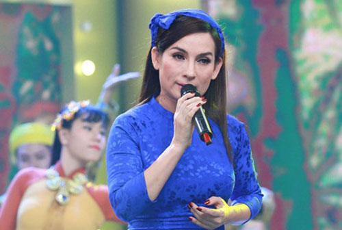 Cộng đồng mạng "cà khịa" Phi Nhung "rớt mặt nạ", xin lỗi vì từng xem cô là thần tượng, nữ ca sĩ liền có cách đáp trả gây chú ý