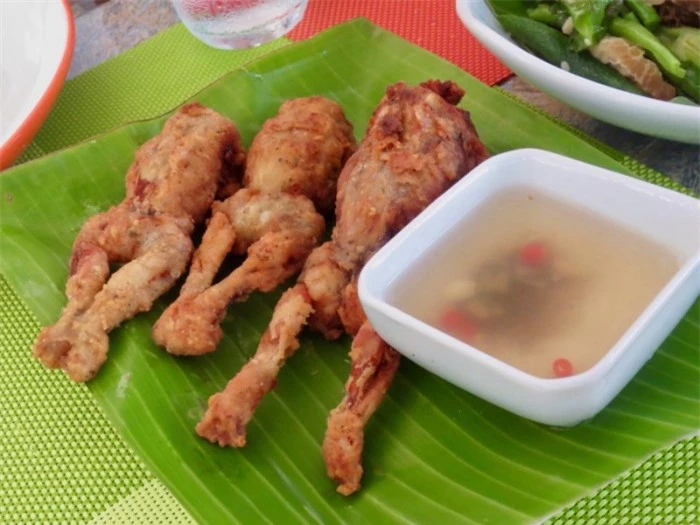 10 món ăn kỳ lạ nhất định phải thử khi du lịch đến Thái Lan 8