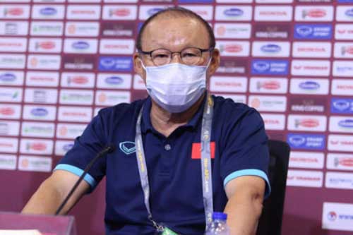 HLV Park Hang Seo: ‘Việt Nam sẽ chơi lạnh lùng trước Malaysia’