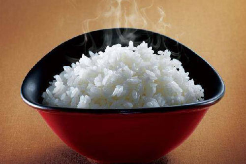 Đầu bếp tiết lộ mẹo nấu cơm 'kì lạ" nhưng dẻo thơm không gì sánh bằng