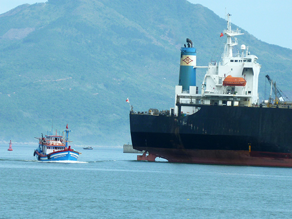 Báo động tình trạng mất an toàn hàng hải khu vực Cảng biển Đà Nẵng