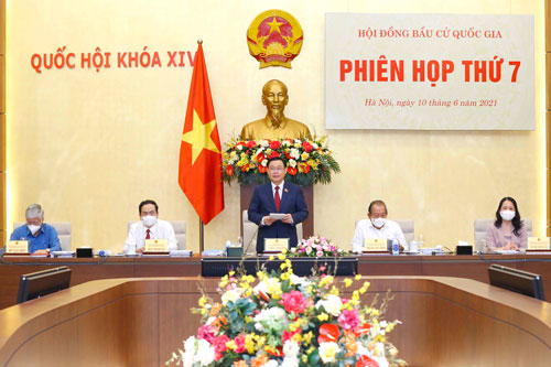 Th&#xF4;ng qua ngh&#x1ECB; quy&#x1EBF;t c&#xF4;ng b&#x1ED1; k&#x1EBF;t qu&#x1EA3; b&#x1EA7;u c&#x1EED;, danh s&#xE1;ch &#x111;&#x1EA1;i bi&#x1EC3;u Qu&#x1ED1;c h&#x1ED9;i kh&#xF3;a XV