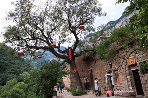 Làng cổ 1.500 năm ẩn sâu trong núi ít ai biết tới ở Trung Quốc