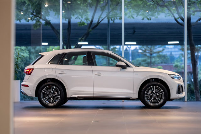 Đánh giá Audi Q5 2021 giá từ 2,4 tỷ đồng tại Việt Nam, cạnh tranh với Mercedes-Benz GLC