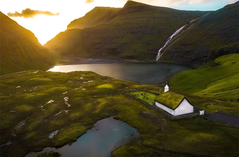 Kinh ngạc trước cảnh đẹp của Quần đảo Faroe (Đan Mạch) được chụp từ trên cao