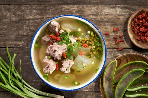 Bỏ túi cách nấu canh sườn nha đam thanh mát ngon ngọt lại cực kì bổ dưỡng