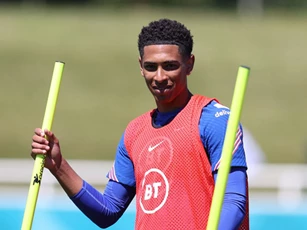 Top 10 cầu thủ trẻ tuổi nhất dự EURO 2020