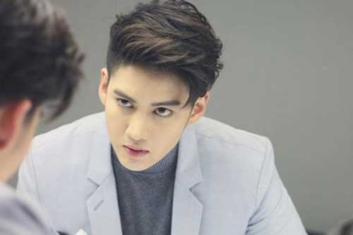 Vừa bàn đến chuyện cưới xin, bố vợ tương lai đã đưa ra 4 cuốn sổ đỏ khiến tôi tái mặt vì quá sốc