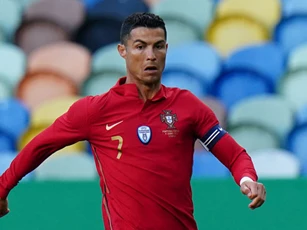 Top 10 cầu thủ lớn tuổi nhất EURO 2020: Ronaldo góp mặt