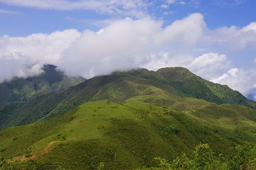 Đỉnh Pú Đao - Điểm đến đẹp nhất Đông Nam Á