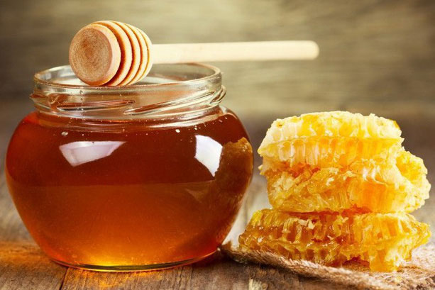 3 cách trị nám hiệu quả với mật ong