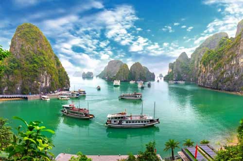 Vẻ đẹp lung linh của các vùng vịnh nổi tiếng trên thế giới: Có cả Vịnh Hạ Long