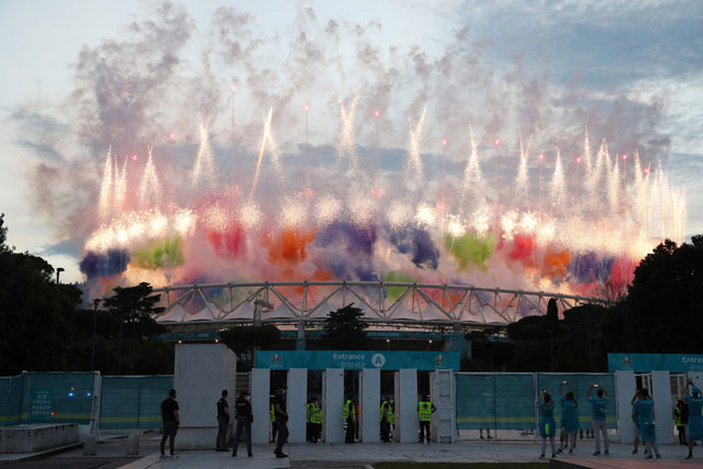 Chùm ảnh khai mạc EURO 20202: Ấn tượng, an toàn và giàu cảm xúc