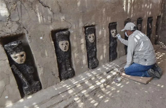 19 bức tượng bị chôn vùi và lãng quên hé lộ bí mật 750 năm trước 3