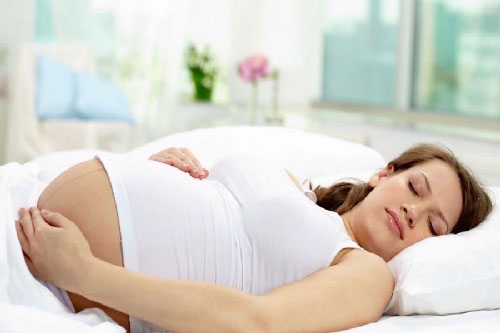 Thói quen tai hại khi mang bầu khiến thai nhi còi cọc, kém phát triển