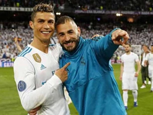 Mourinho: 'Benzema hoàn hảo đến nỗi Ronaldo cũng phải yêu'