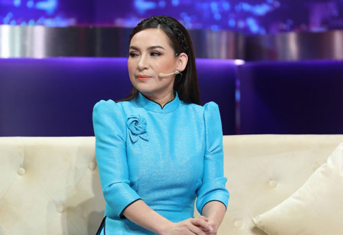 Phi Nhung có động thái gây chú ý sau khi nói muốn dừng mọi lùm xùm với Hồ Văn Cường