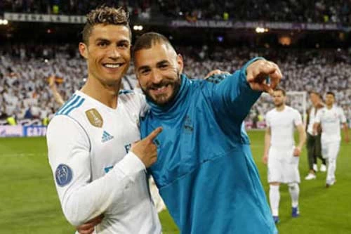 Cristiano Ronaldo và Karim Benzema.