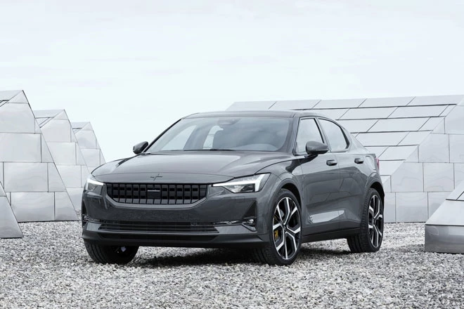 10. Polestar 2 2021 (giá khởi điểm của phiên bản AWD: 59.900 USD, điểm hiệu suất: 9,2/10).