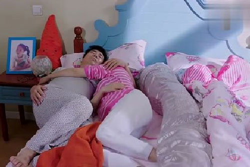 Vợ chồng Việt cứ đến khoảng 50 tuổi là lại ngủ riêng giường, chuyên gia nói: 3 đúng, 2 sai