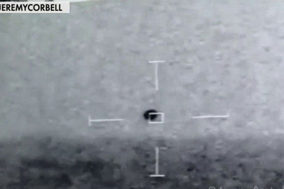 Giải mã bí ẩn UFO - Người Mỹ đã biết được những sự thật gì?