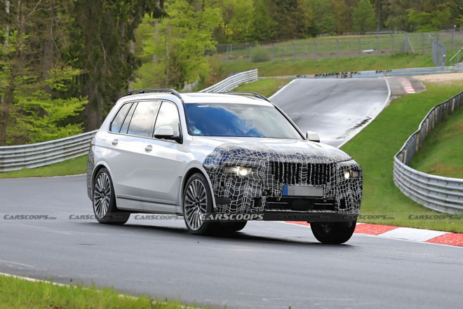 BMW X7 2022 chạy thử trên đường đua, sắp ra mắt