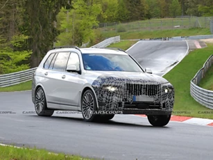 BMW X7 2022 chạy thử trên đường đua, sắp ra mắt