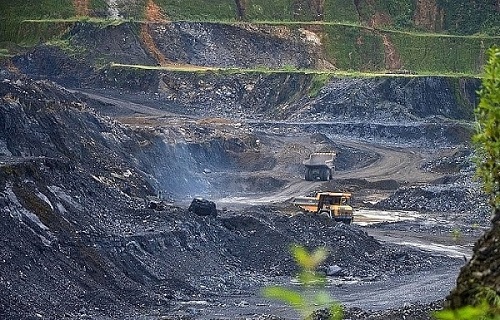 Kiên quyết không để hình thành ''điểm nóng'' về đất đai và khoáng sản