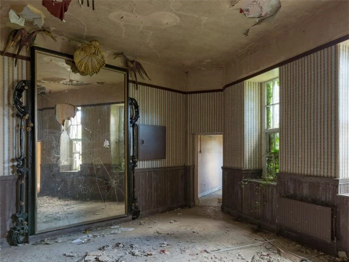 Vẻ đẹp ma mị của bệnh viện bị bỏ hoang từ thế kỷ 19 ở Anh 6