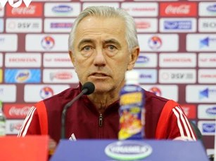 HLV Van Marwijk thừa nhận điểm yếu của UAE trước trận gặp ĐT Việt Nam