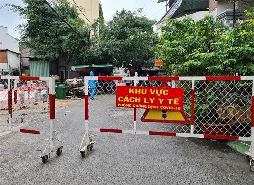 Bình Dương: 12 F1 của chủ quầy trà sữa dương tính với Covid-19, giãn cách xã hội thị xã Tân Uyên theo Chỉ thị 16