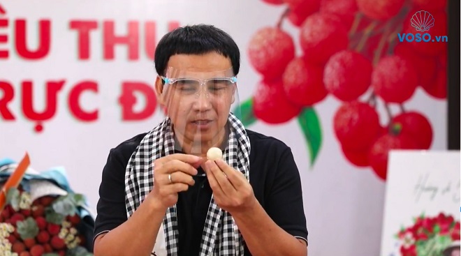 Nghệ sĩ Quyền Linh bán 161 tấn vải thiều sau 90 phút livestream
