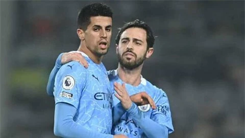 Man City sẽ không để Barca 'lại gần' Cancelo và Bernardo