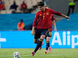Thi đấu tệ hại, Morata vẫn được Enrique bênh vực