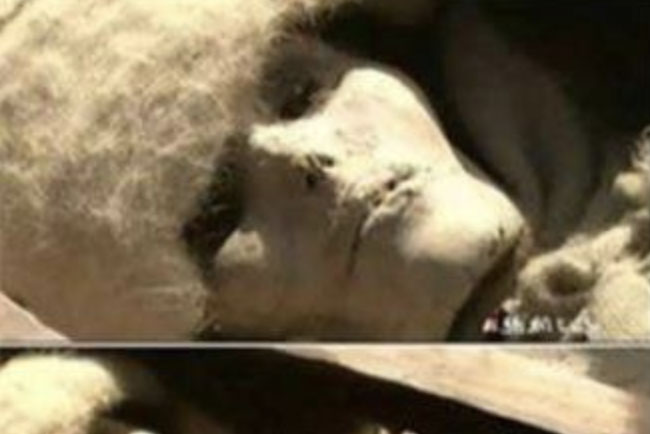 Điều gì bí ẩn bên trong xác ướp công chúa Tân Cương sau 4.000 năm vẫn đẹp quyến rũ?