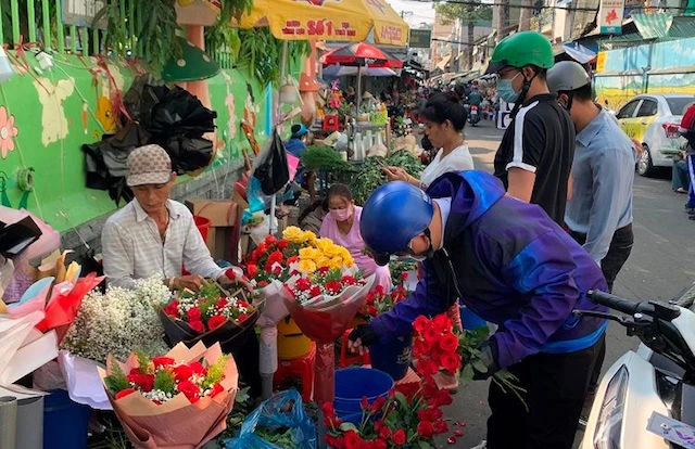 TP.HCM là nơi tiêu thụ hoa lớn nhất của các tỉnh, thành khác, trong đó có Lâm Đồng. 